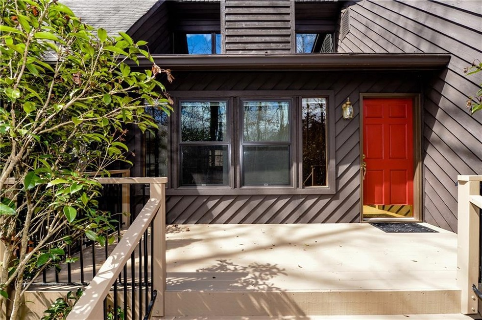 10570 Shallowford Rd, Roswell, GA 30075 - photo 1