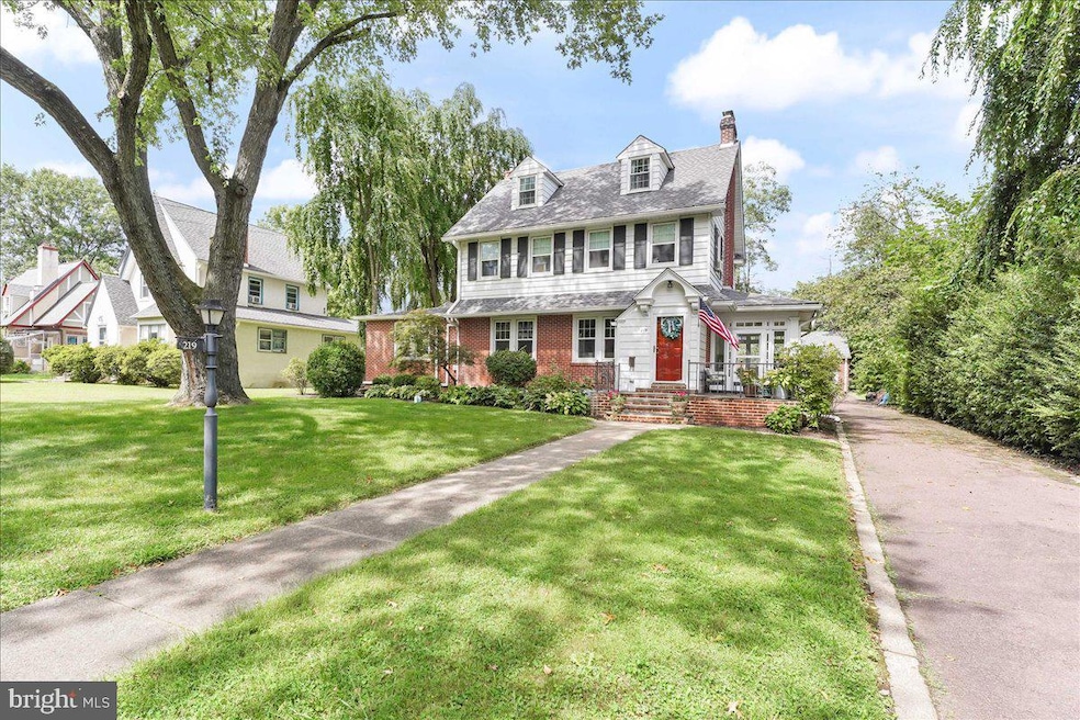 Sold $705,000 • Co-Listing Agent