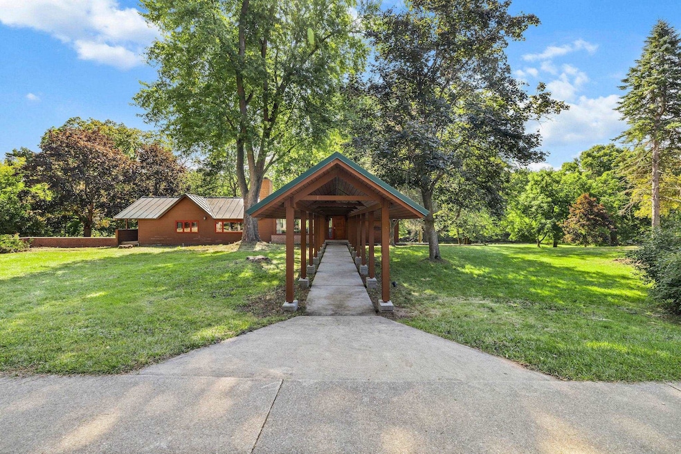 For Sale $1,100,000 • Co-Listing Agent