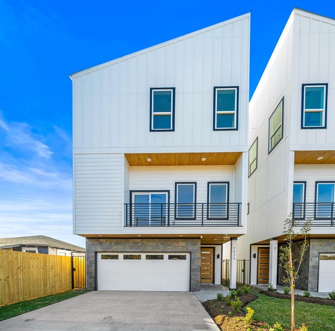 7526 La Salette St, Houston, TX 77021 - photo 1