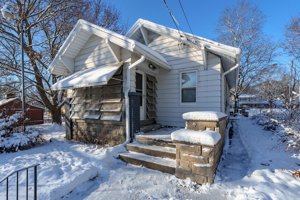 Maple_Grove_Ave_76_BattleCreek_49017-1