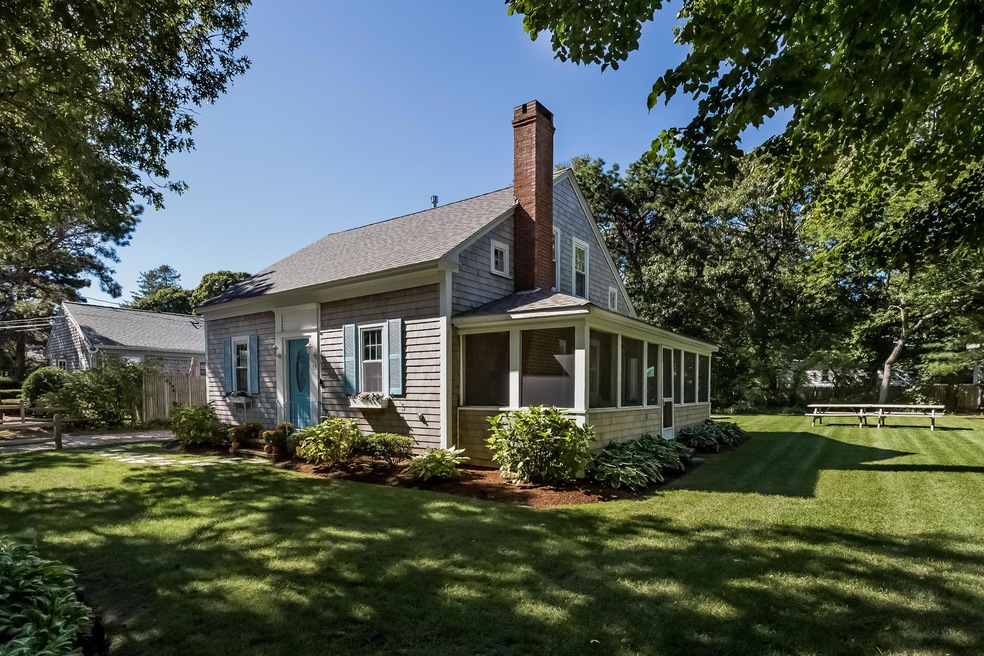 033-Side_View-3266963-medium