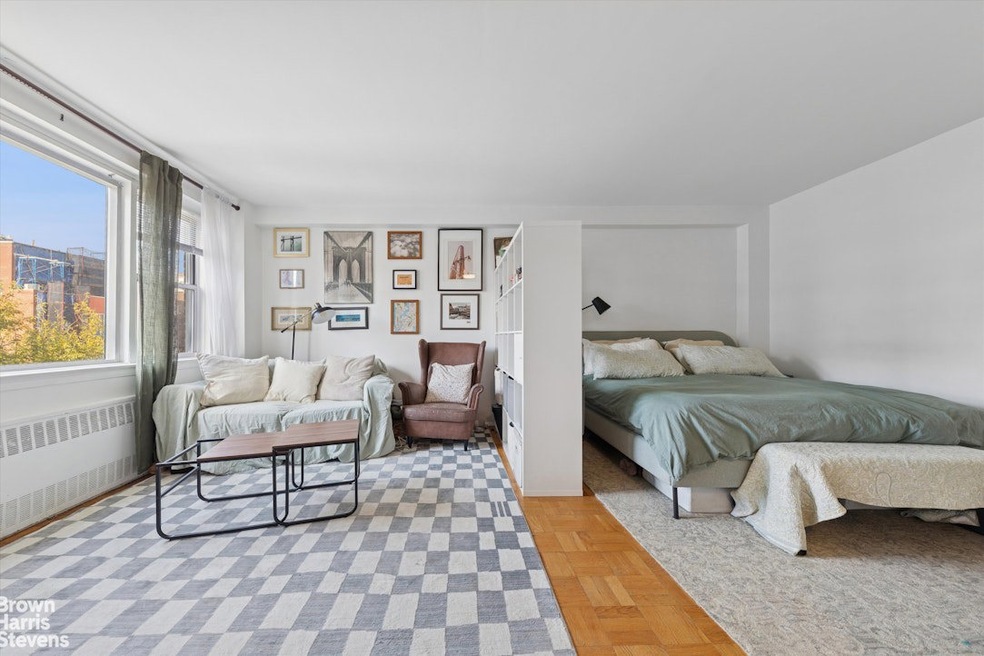 The Blackstone unit 7F, Bronx, NY 10463 - photo 1