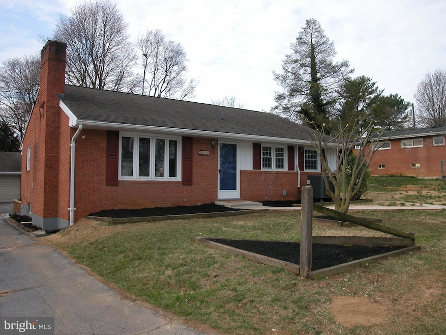 20007 Sheridan Ave, Hagerstown, MD 21742 - photo 1