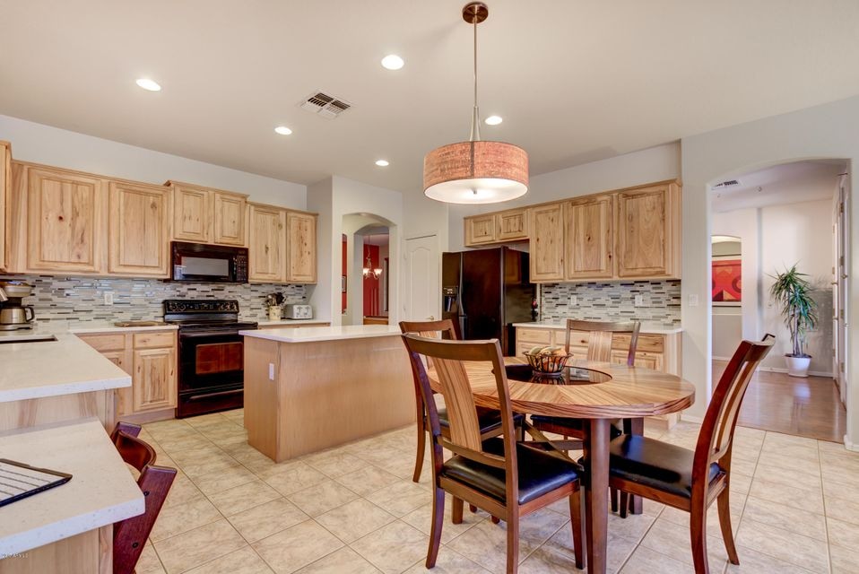 83 W Raven Dr-14