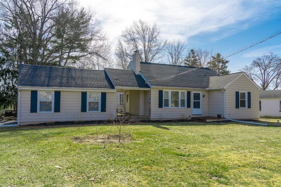 325 Edgemont Ave, Quakertown, PA 18951 - photo 1