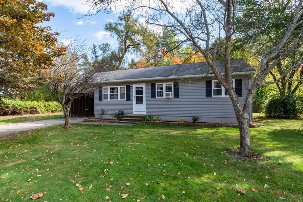 24 Meadowbrook Dr, Nashua, NH 03062 - photo 1