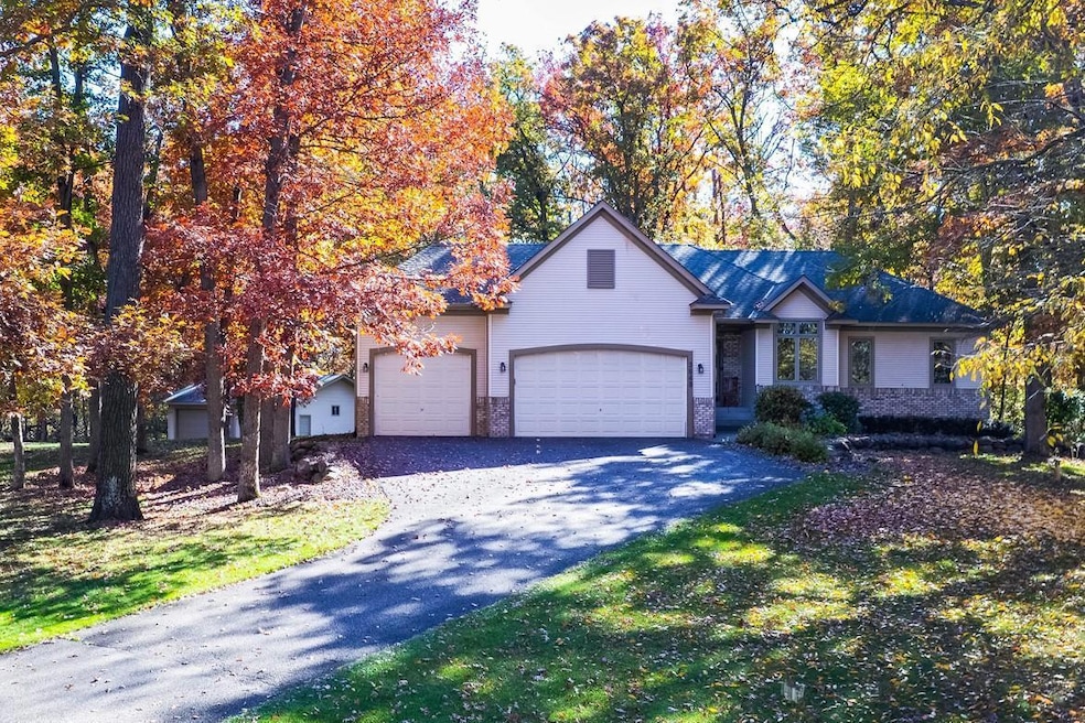 For Sale $639,900 • Co-Listing Agent