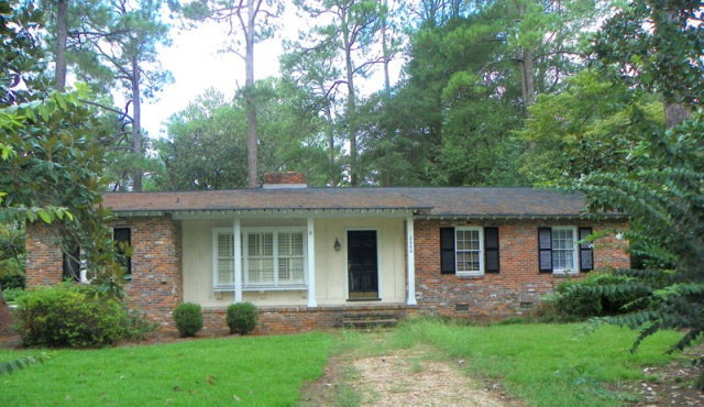 2000 Pineknoll Ln, Albany, GA 31707 - photo 1