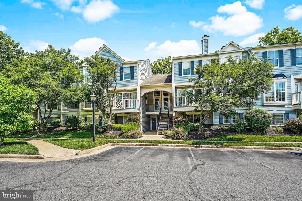 8226 Winstead Place unit 102, Manassas, VA 20109 - photo 1