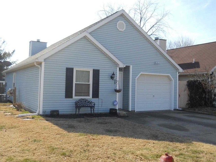 10097 Bourbon St, Newburgh, IN 47630 - photo 1