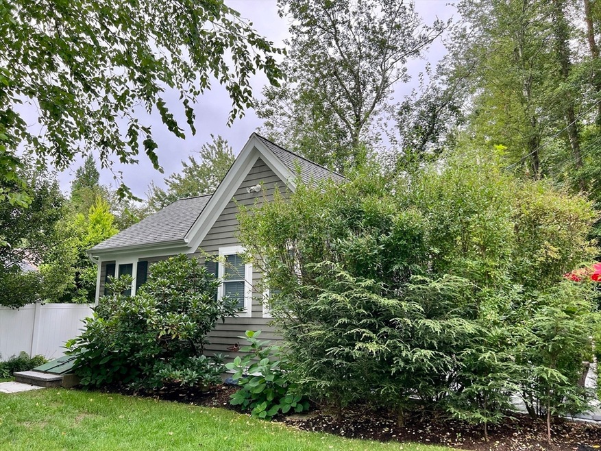 38 A South St unit 1, Marion, MA 02738 - photo 1