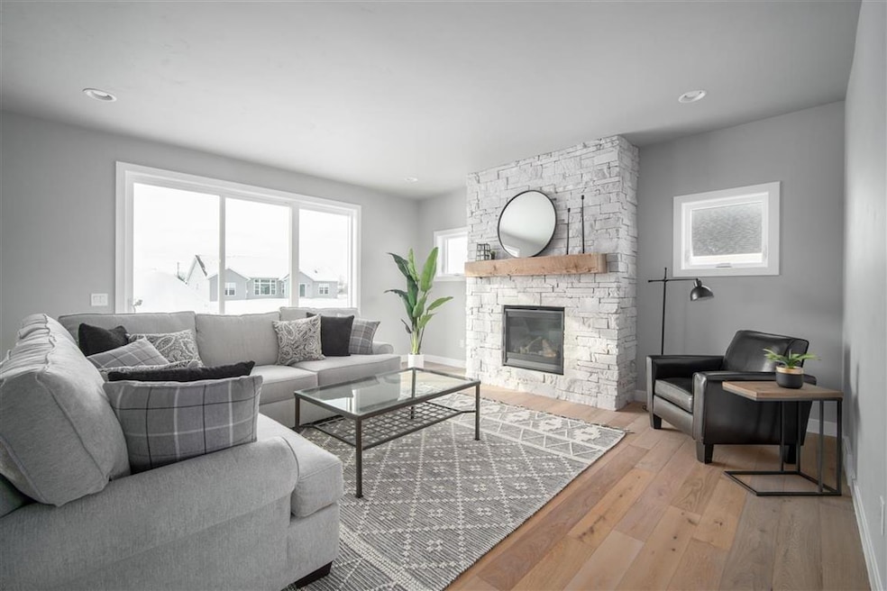 N9351 Varsity Ln, Harrison, WI 54915 - photo 1