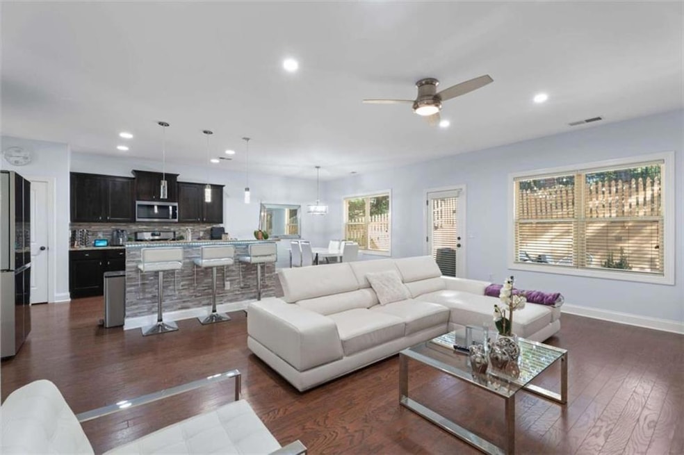 2040 Harvest Ridge Cir, Buford, GA 30519 - photo 1