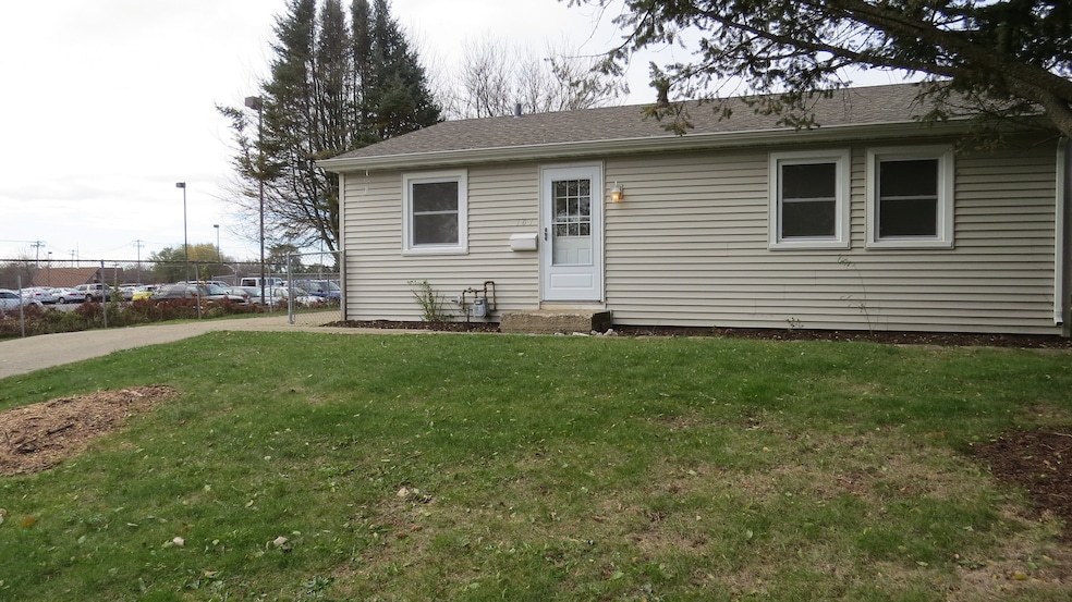 101 Ensenada Dr, Carpentersville, IL 60110 - photo 1