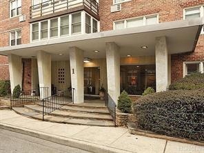 1 Washington Square unit 3C, Larchmont, NY 10538 - photo 1