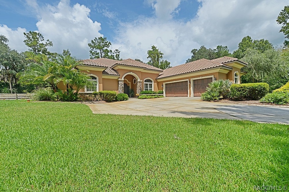 1093 Withlacoochee Trail