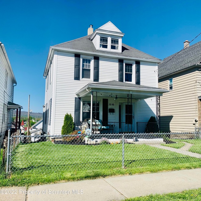 1516 W Gibson St, Scranton, PA 18504 - photo 1