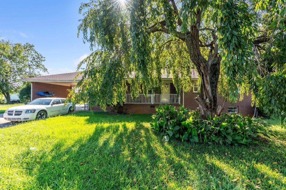 1113 S Carolina 14, Greer, SC 29651 - photo 1