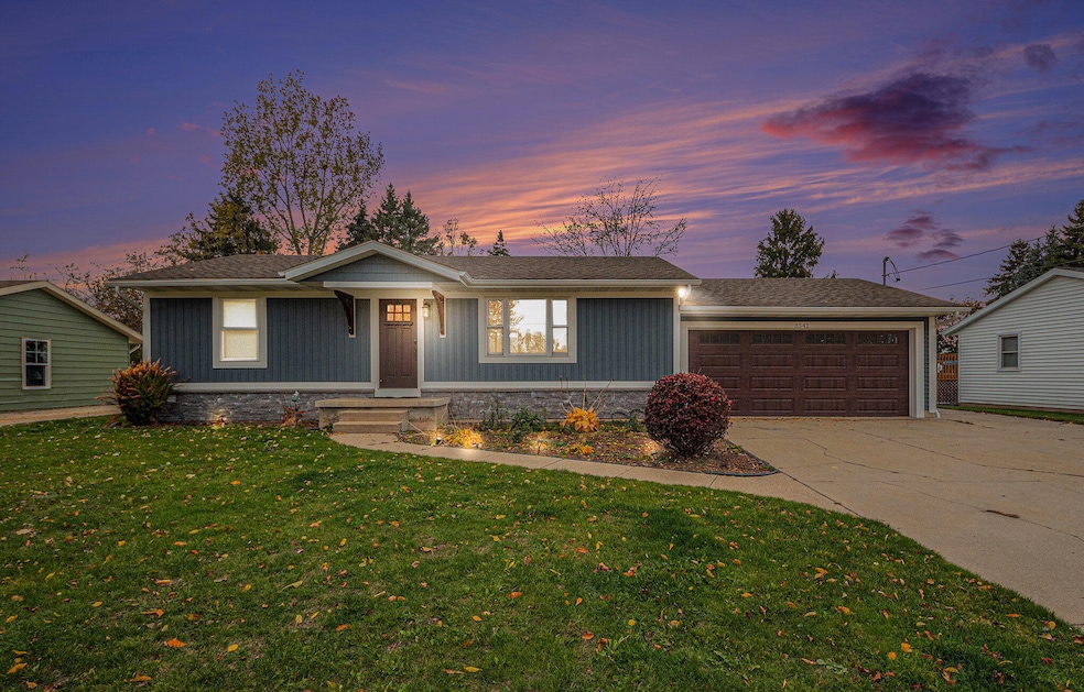 8541 Woodhaven Dr SW, Byron Center, MI 49315 - photo 1