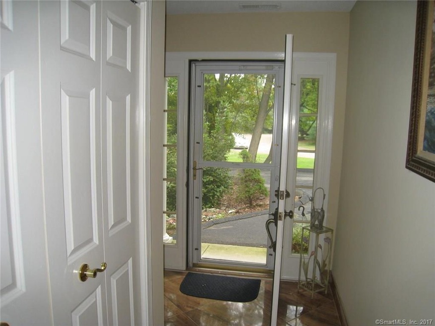 19 Red Cedar Rd unit 19, Orange, CT 06477 - photo 1