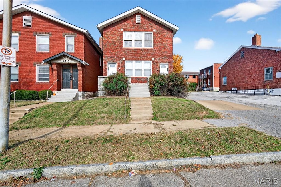 4313 Tholozan Ave, Saint Louis, MO 63116 - photo 1