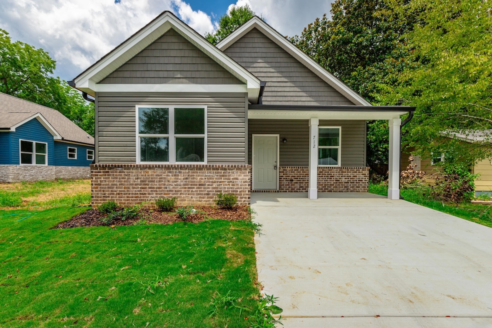 712 McLemore Street HD-4