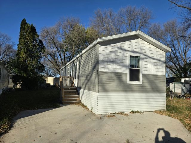 127 Laurinda Ln unit 76, Mankato, MN 56001 - photo 1