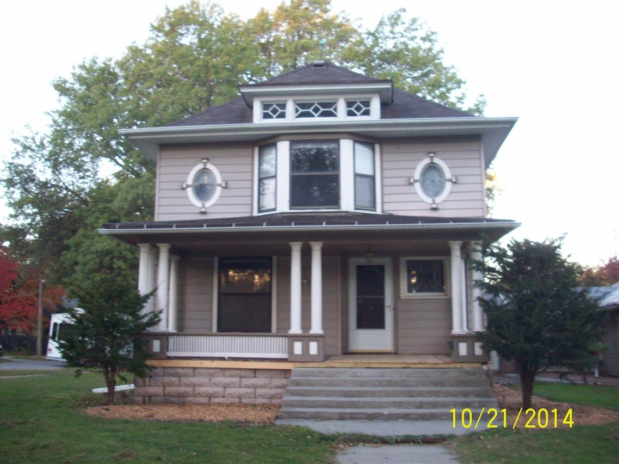 606 S Elm