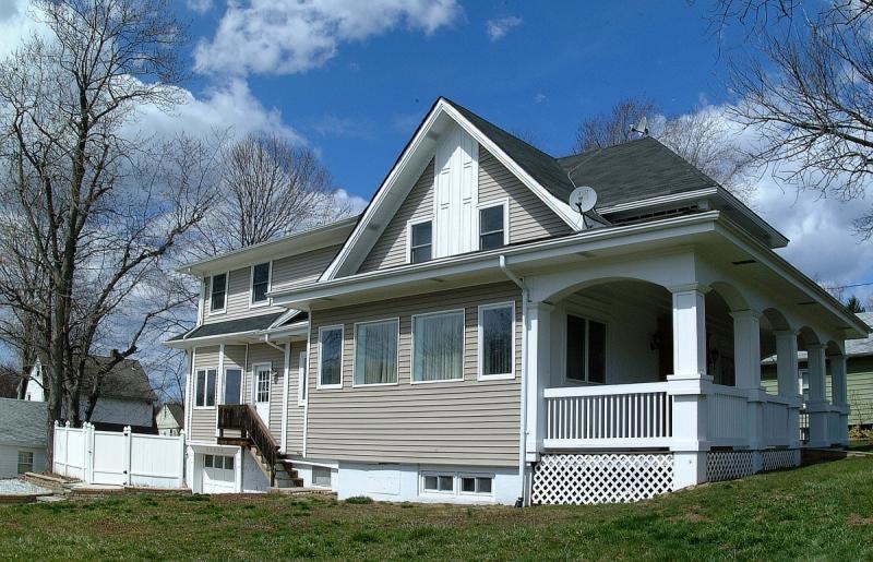 123 Bogert Rd, River Edge, NJ 07661 - photo 1