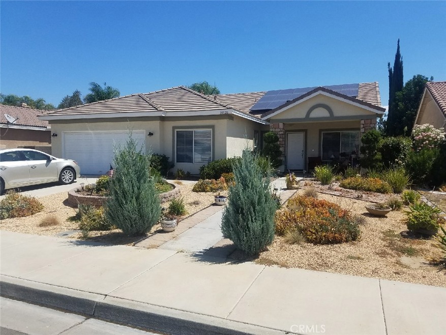 Awesome Curb Appeal!!!