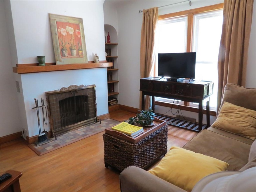 1838 E Ave NW, Cedar Rapids, IA 52405 - photo 1