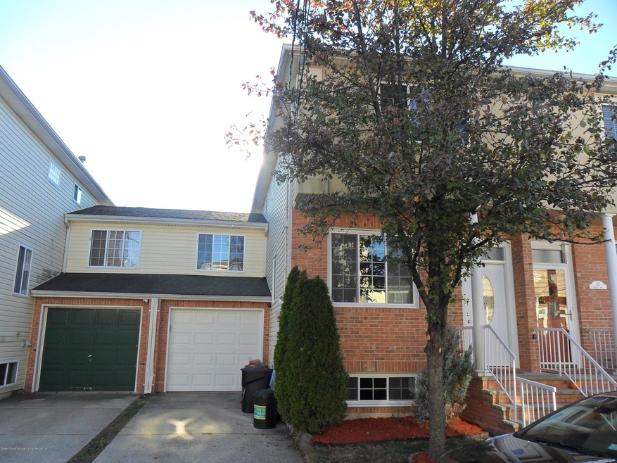 42 Chess Loop, Staten Island, NY 10306 - photo 1