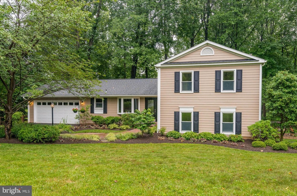 2945 Fort Lee St, Herndon, VA 20171 - photo 1