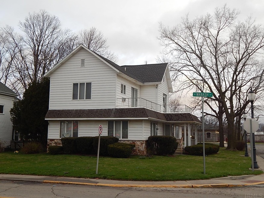 208 N Johnson St, Bluffton, IN 46714 - photo 1