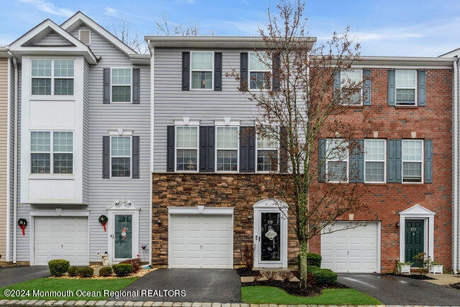 219 Chickadee Ct unit 1000, Freehold, NJ 07728 - photo 1