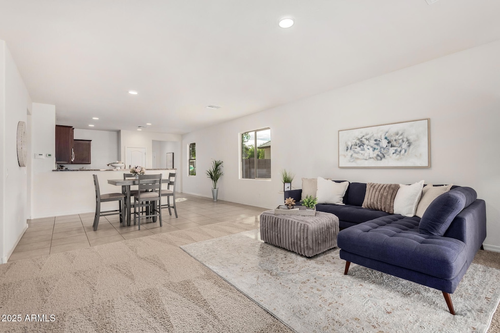 25424 W Carson Dr, Buckeye, AZ 85326 - photo 1