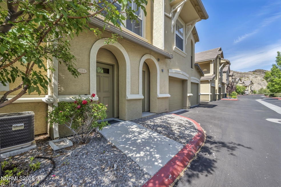 4-web-or-mls-9050-double-r-blvd-1123