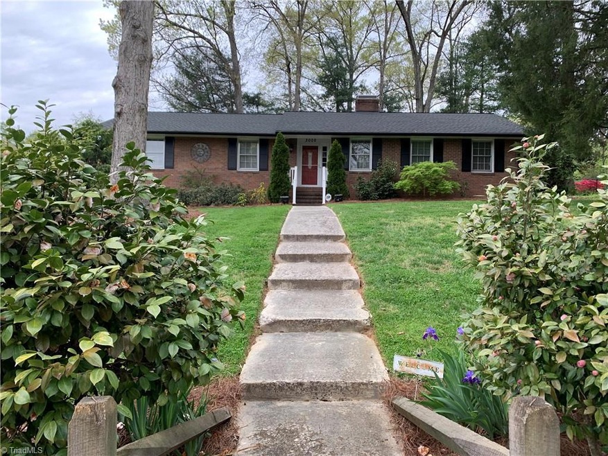 Front from Prytania