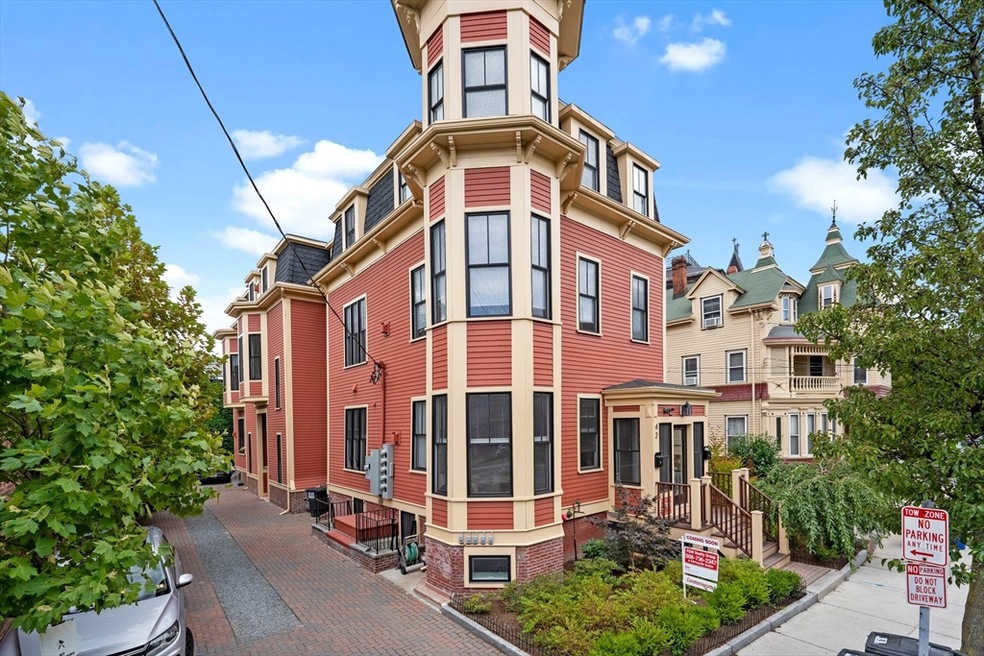 42 Bow St unit 5, Somerville, MA 02143 - photo 1