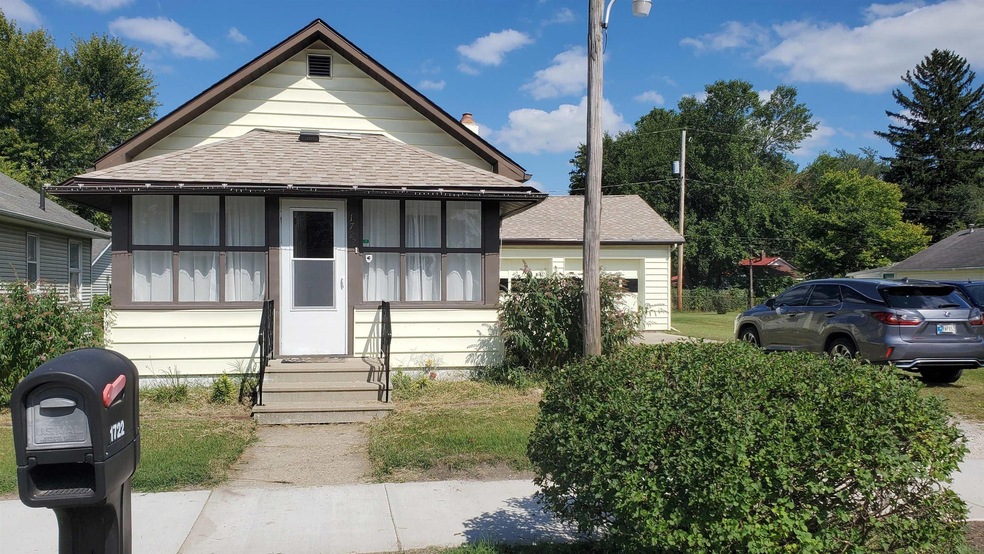 1722 Moyer Ave, Elkhart, IN 46516 - photo 1