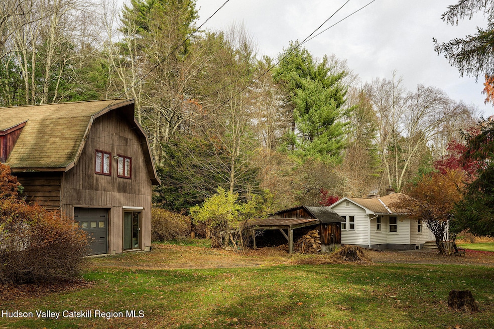 Under Contract $895,000 • Co-Listing Agent