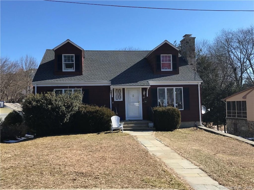 82 Rosemere Ave, Fairfield, CT 06825 - photo 1