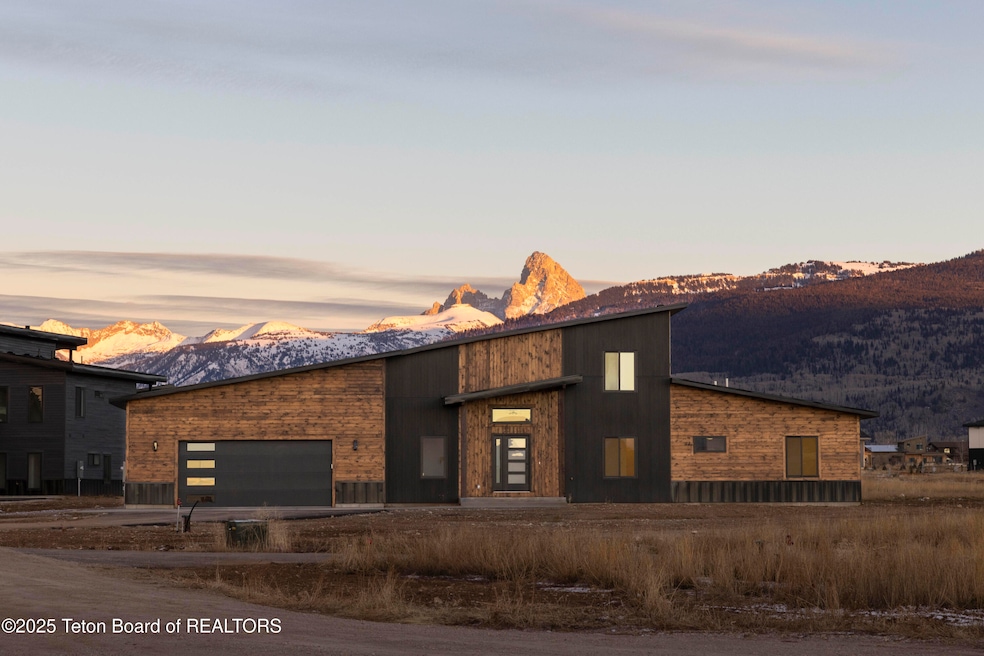 1169 Prairie Dog Way, Driggs, ID 83422 - photo 1