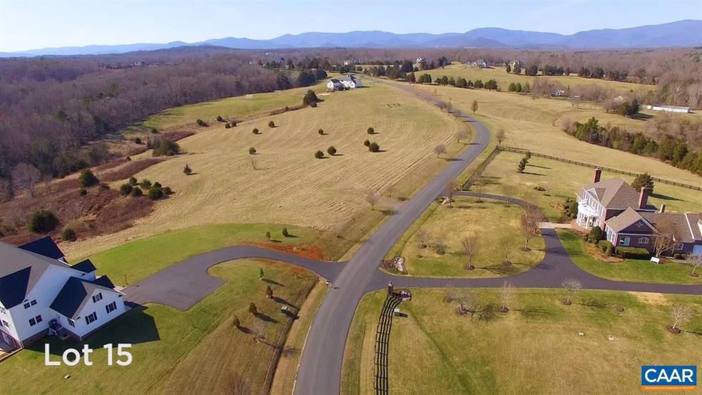 15 Frays Ridge Rd, White Hall, VA 22936 - photo 1