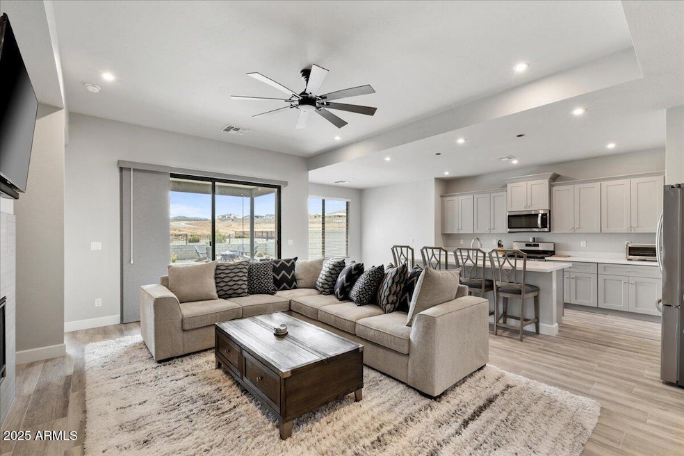 16-Living Room