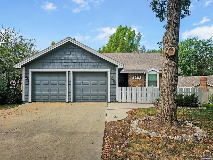 8262 Monrovia St, Lenexa, KS 66215 - photo 1