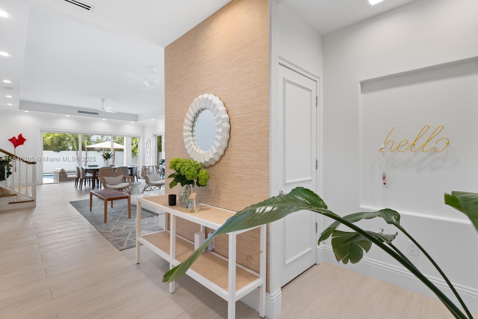 5 Coconut Ln, Key Biscayne, FL 33149 - photo 1