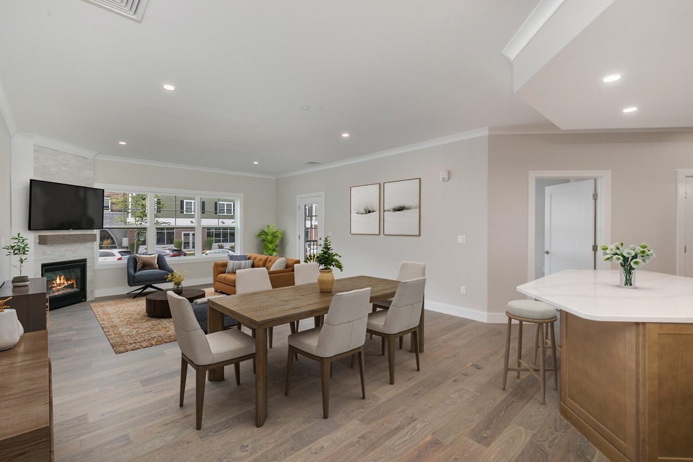 65 Pointe Place unit 104, Dover, NH 03820 - photo 1