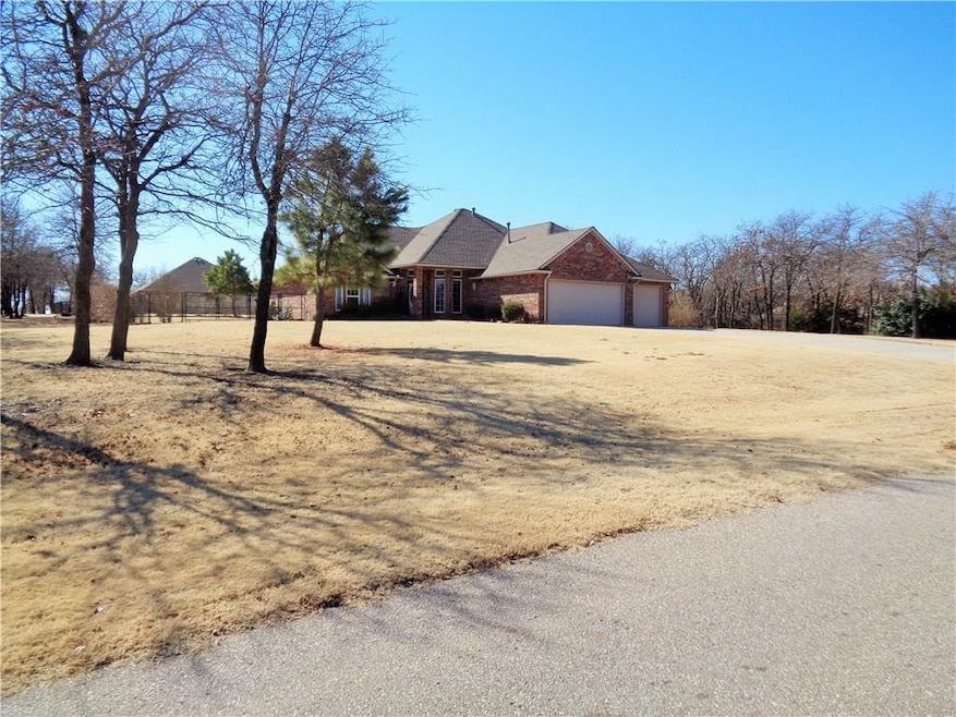 19700 Martha Cir, Harrah, OK 73045 - photo 1